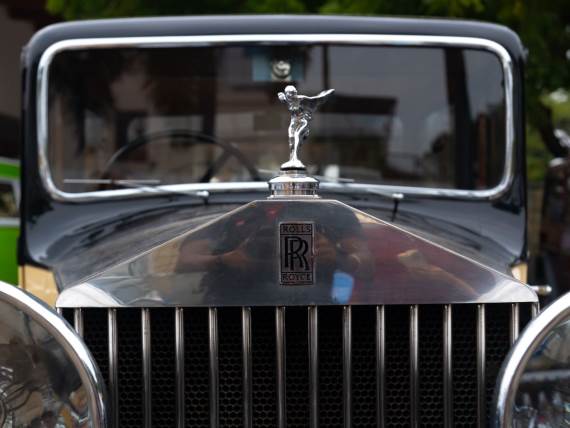 Rolls-Royce _ Foto Shutterstock Srinivasan.Clicks.jpg