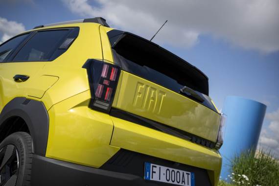 FIAT Grande Panda _ električni automobil _ spoljašnjost _ vožnja _ Foto Stellantis FIAT (6).jpg