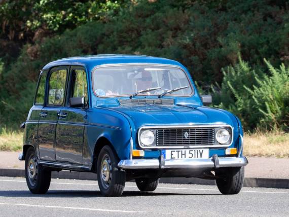 Renault 4 _ Reno 4 _ Foto Shutterstock.jpg