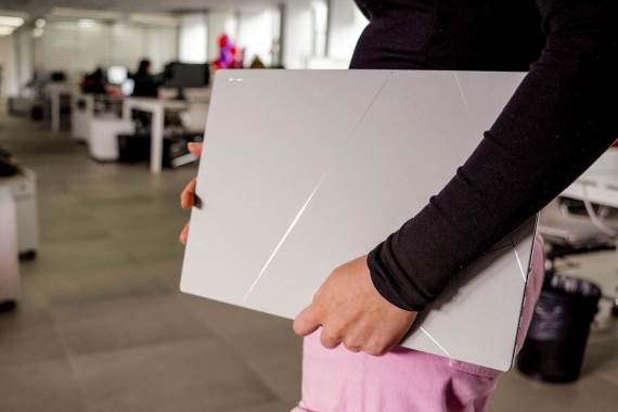 ASUS Zenbook S 16 UM5606w_smartlife_stefan_stojanovic_ (15).jpg