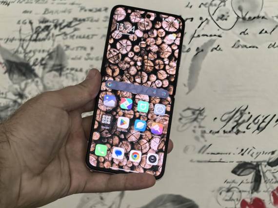 Xiaomi Mix Flip unutrašnji ekran