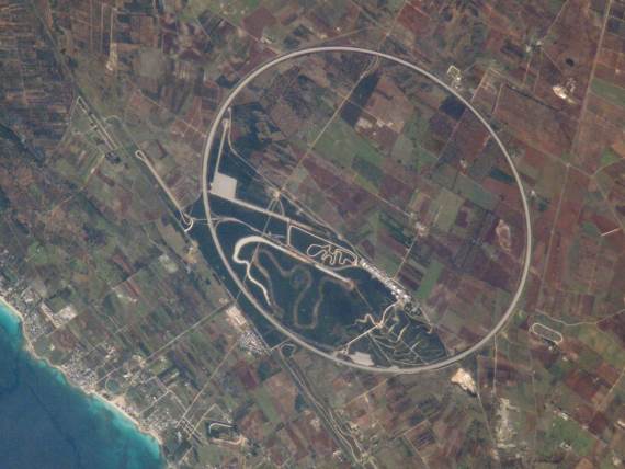 Trkačka staza Nardo _ Italija _ Foto Wikimedia Public domain.jpg