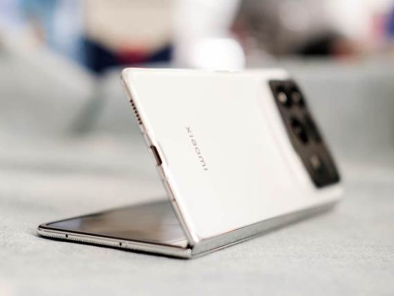 Xiaomi Mix Fold 4 recenzija