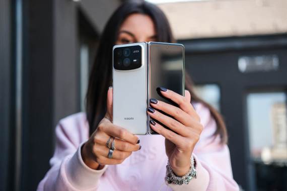 Xiaomi Mix Flip 4 dizajn