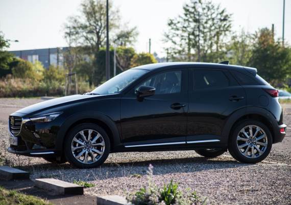Mazda CX-3 _ Foto Shutterstock.jpg