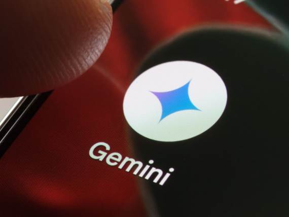 Gemini AI _ veštačka inteligencija _ četbot _ chatbot _ Foto Shutterstock.jpg