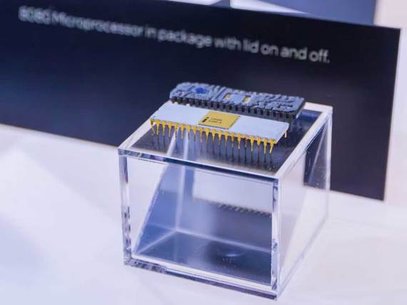 Intel 8080 procesor izložen u muzeju