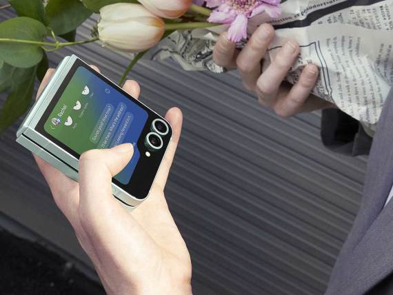 Samsung Galaxy Z Flip 6