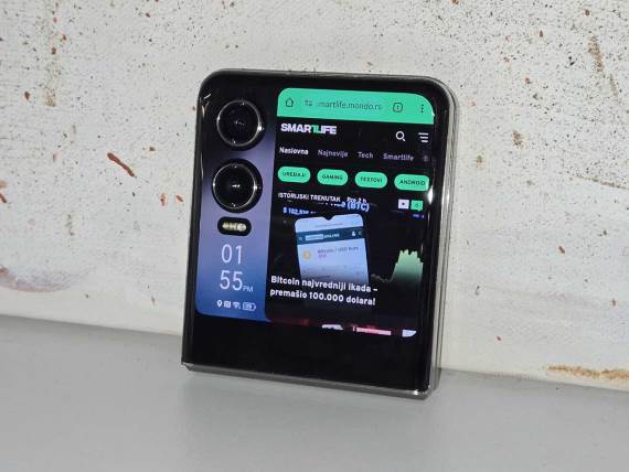 TECNO Phantom V Flip2 ekran