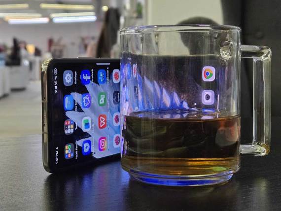 TECNO Phantom V Flip2 dostupnost