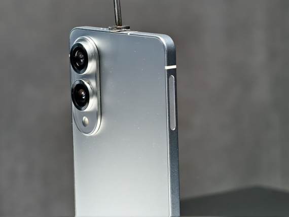 Samsung S25 Edge _ Foto Samsung PrintScreen x (2).jpg