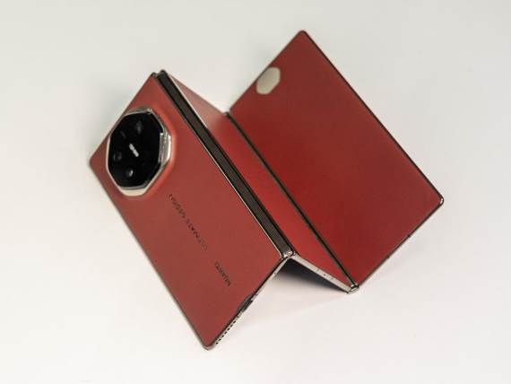 Huawei Mate XT Ultimate Design