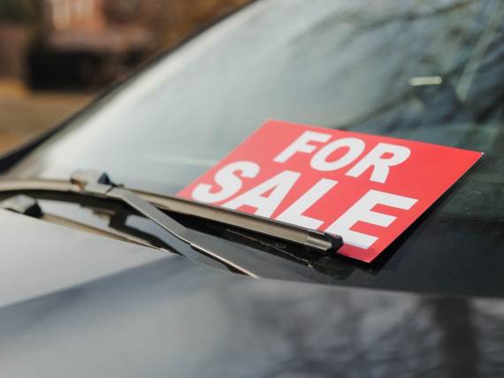 Polovni automobili _ prodaja _ Foto Shutterstock.jpg