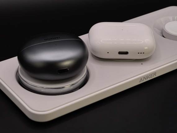 Anker MagGo Wireless Charging Station 3 in 1 bežične slušalice