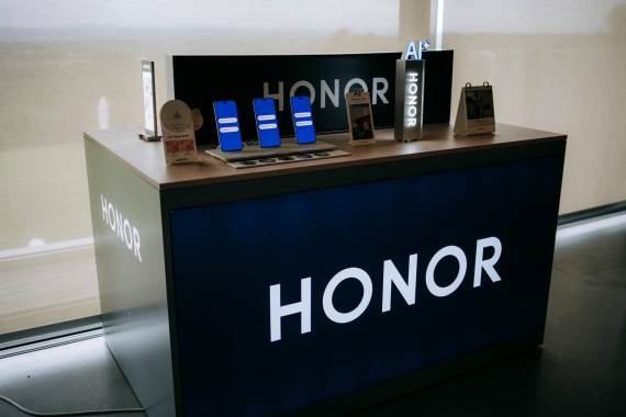 HONOR 400 serija