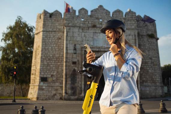 Yandex Go Srbija kako se koriste trotineti