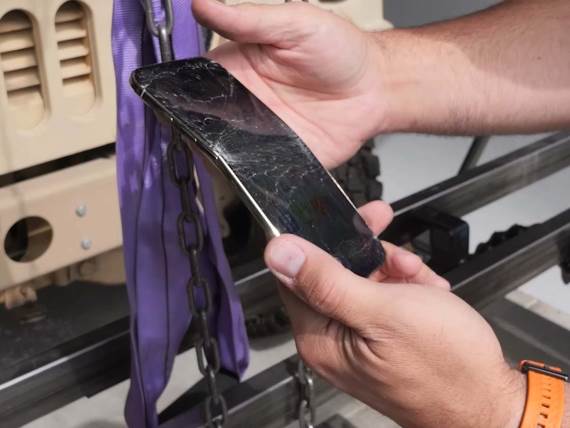 iPhone Air test savijanja