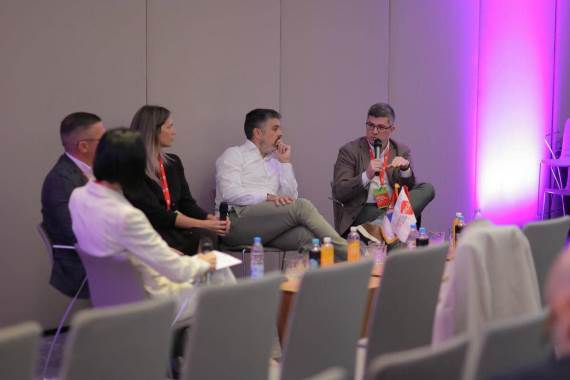 Aleksandar Petković na SALES Konferenciji 2025