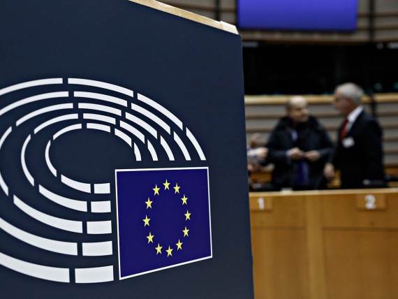 Evropski parlament rezolucija o zabrani društvenih mreža