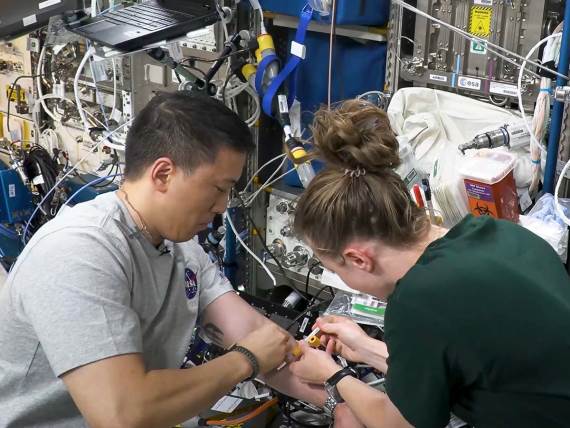 Vađenje krvi u svemiru