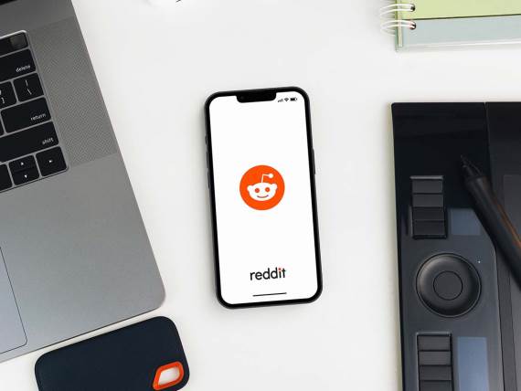 Reddit aplikacija na telefonu