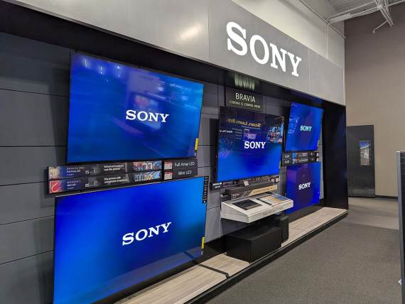 Sony Bravia televizori u prodavnici