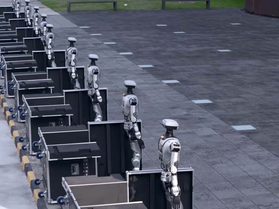 Oli humanoidni roboti demonstracija