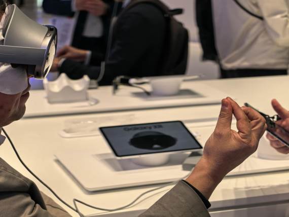 Galaxy XR kontrolisanje rukama