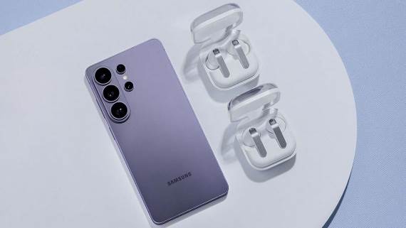 Samsung Galaxy S26 Ultra i Galaxy Buds4 slušalice