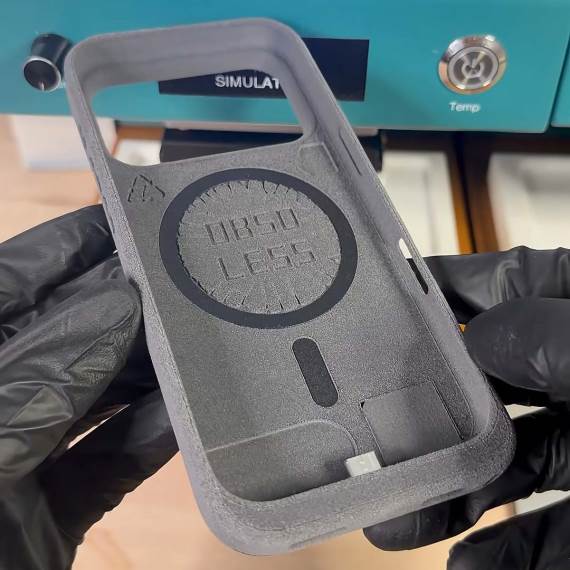 Lightning futrola za iPhone 17 Pro