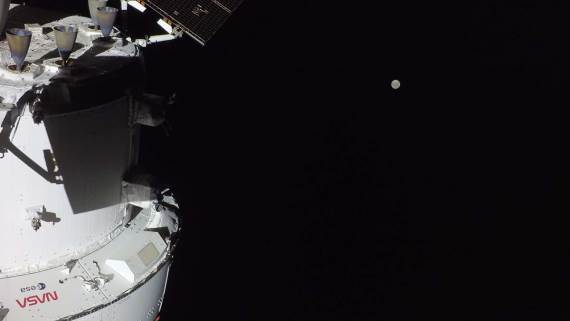 Mesec iz letelice Orion