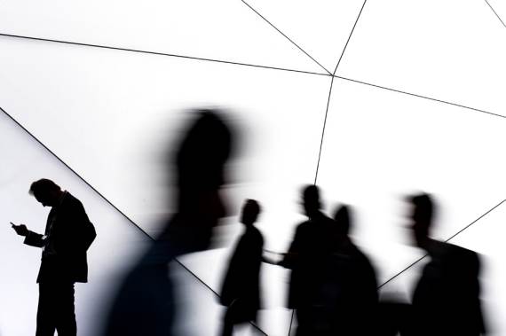 Bezbednost na Internetu, Internet of Things zaštita, Hakovanje TV-a, cipovanje ljudi