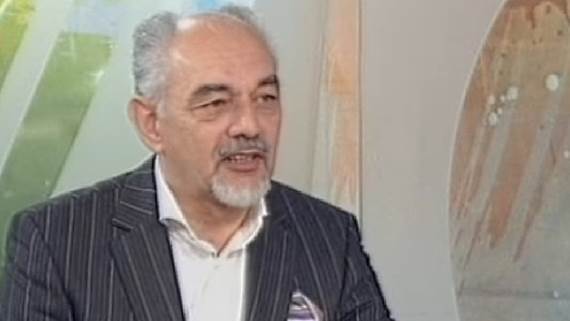 Prof. dr Dejan Ilić.