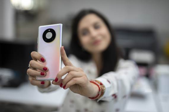 huawei mate 40 premijera cena u srbiji fotografije video