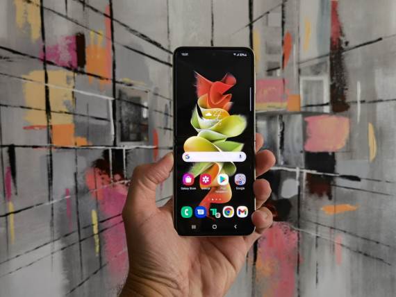 Samsung Galaxy Z Flip3 5G Slike Uživo (19)