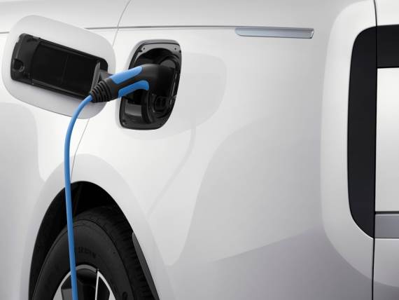 Range Rover All Electric 5