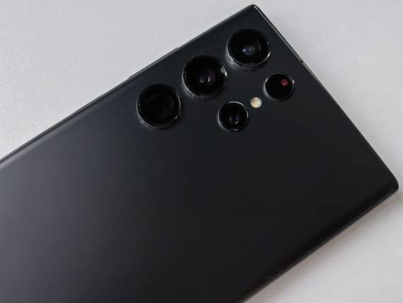 Samsung Galaxy S22 Ultra uživo (17).jpg