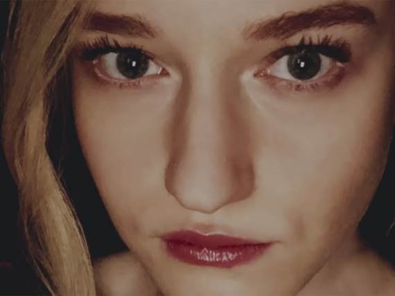 Serija Inventing Anna