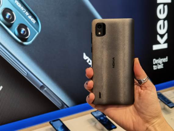 Nokia C2 2nd Edition (3).jpg