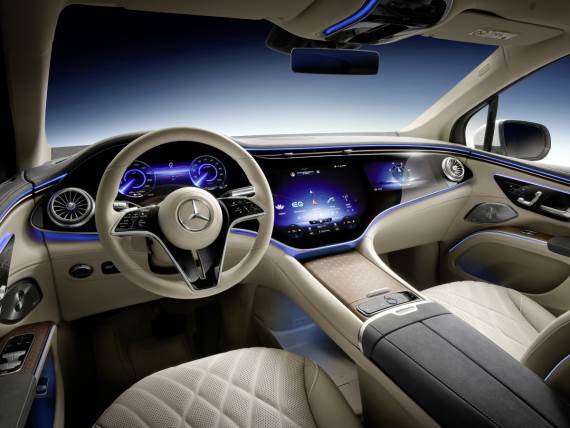 EQS SUV 2023 enterijer