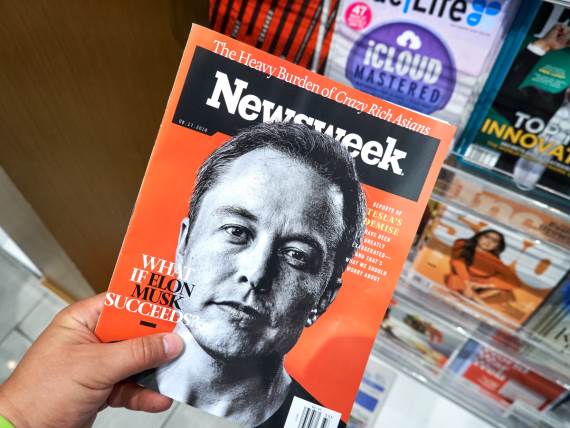 Ilon Mask na naslovnoj strani novina