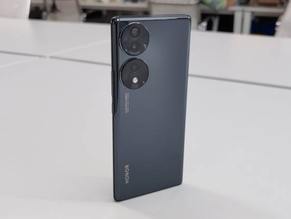 HONOR 70 (2).jpg
