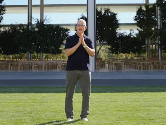 Tim Kuk Apple premijera 1.jpg