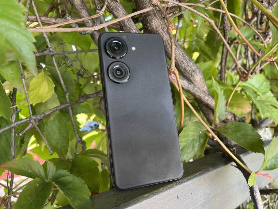 Asus Zenfone 9 10.JPG