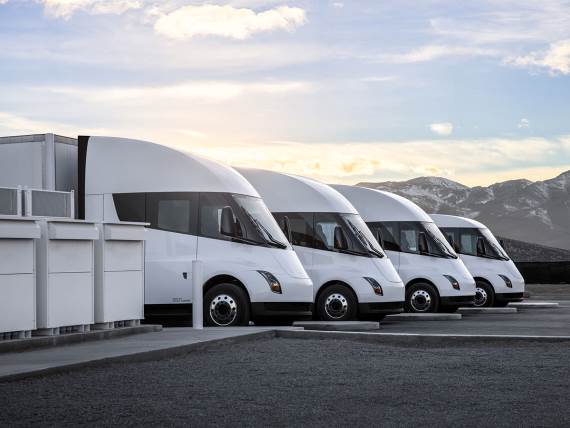 Tesla isporučila Semi električni kamion sa 3 godine zakašnjenja