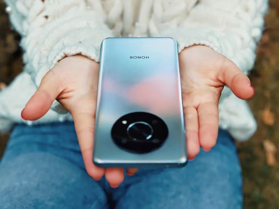 HONOR Magic4 Lite.jpg