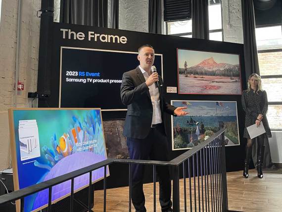 Dino Kovačević Samsung