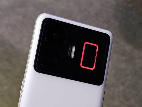 realme GT3 svetleći okvir