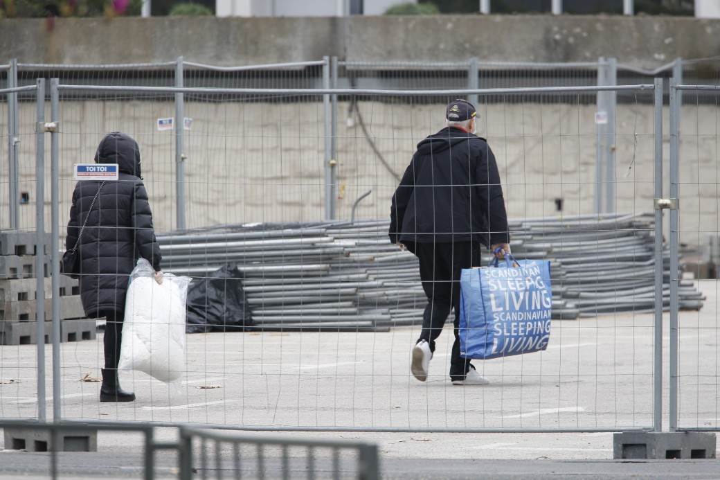 Korona virus u Srbiji donacija za zaražene na Sajmu svi zaraženi dobijaju punjace