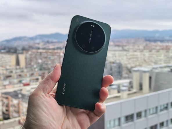 Xiaomi 17 Ultra dizajn